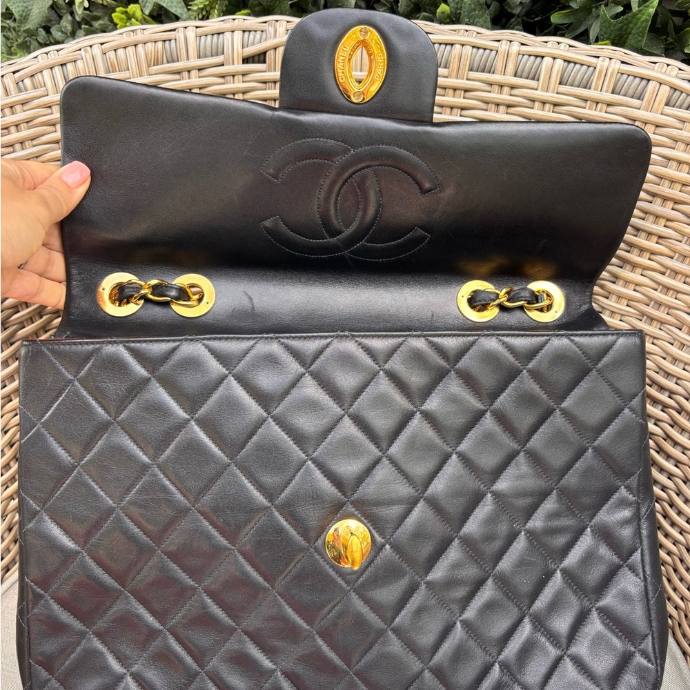 Authentic CHANEL JUMBO XL black lambskin single flap classic bag 24k gold - Picture 8 of 16